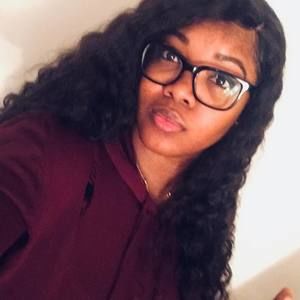 Meet your Posher, Nakia